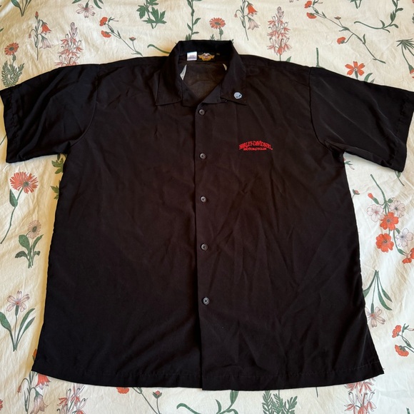 Harley Davidson Short Sleeve Button Up - Picture 2 of 6